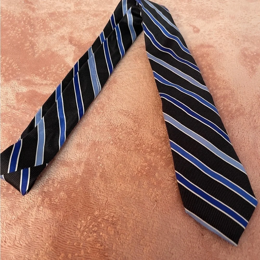 Chaps Black and Blue Diagonal Striped Tie
